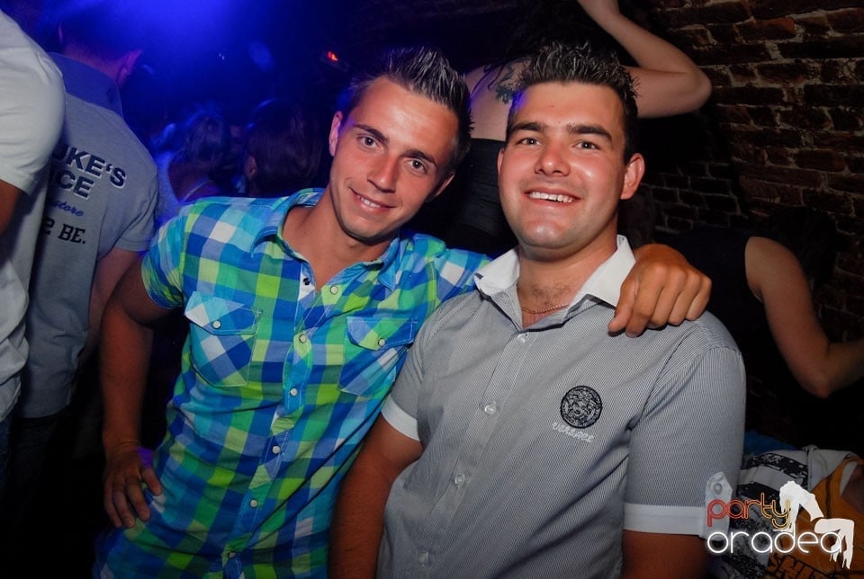 Party Time @ Club Escape, 