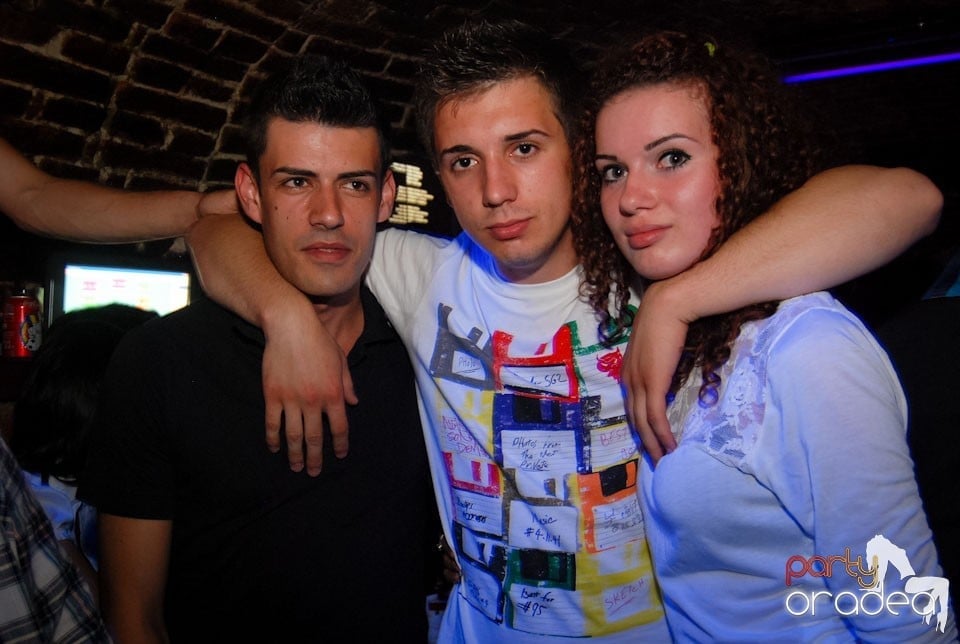 Party Time @ Club Escape, 