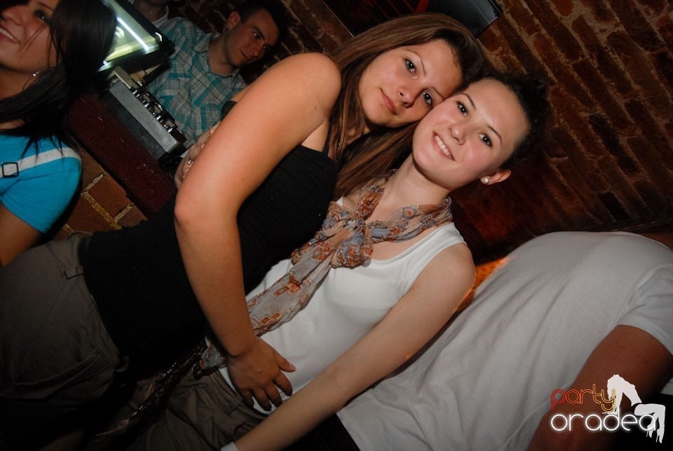 Party Time @ Club Escape, 