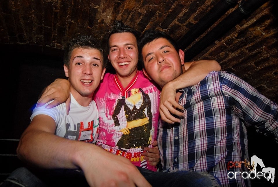 Party Time @ Club Escape, 