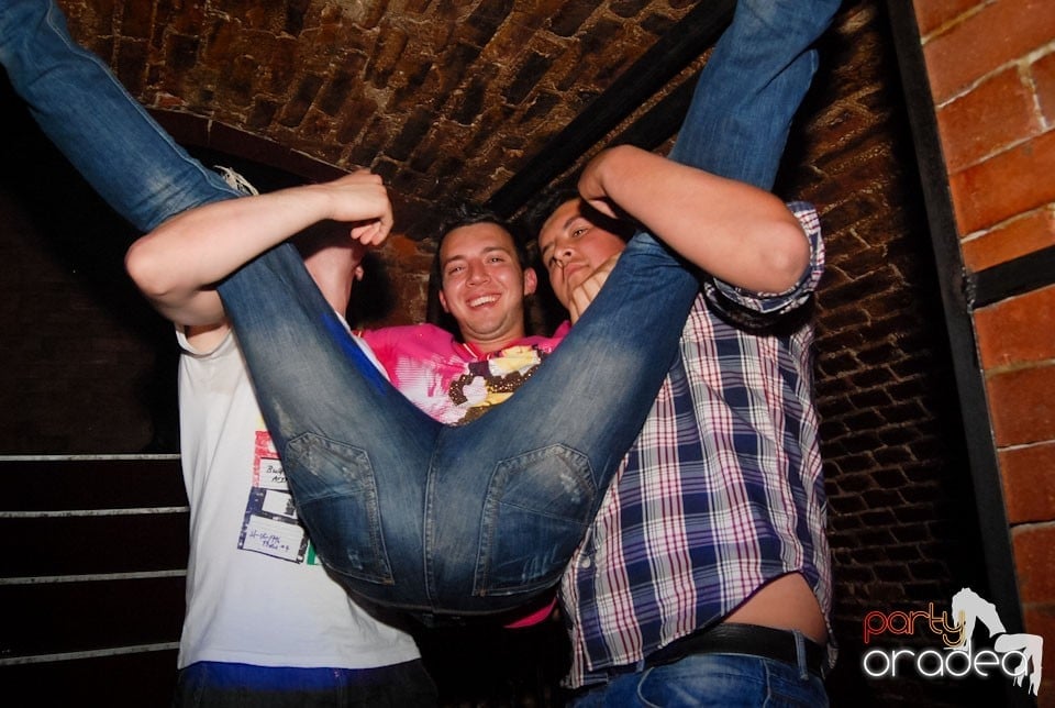 Party Time @ Club Escape, 