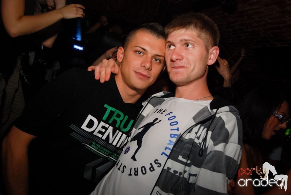 Party Time @ Club Escape, 