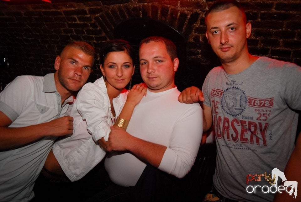 Party Time @ Club Escape, 