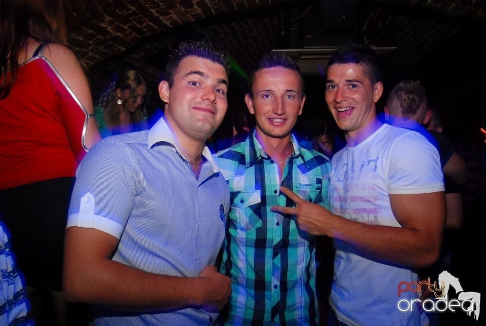 Party Time @ Club Escape, 