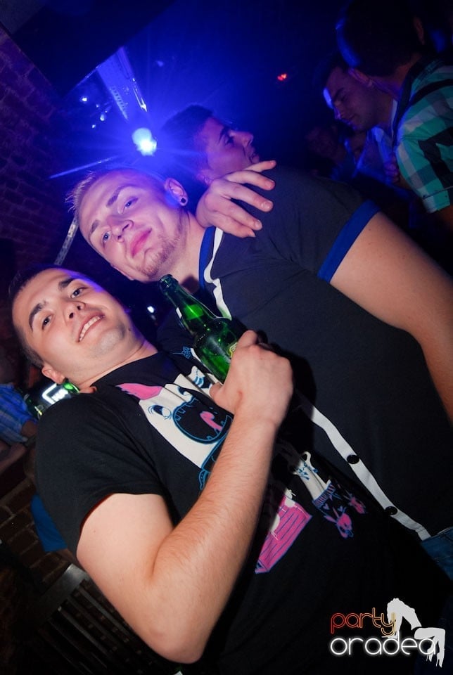 Party Time @ Club Escape, 