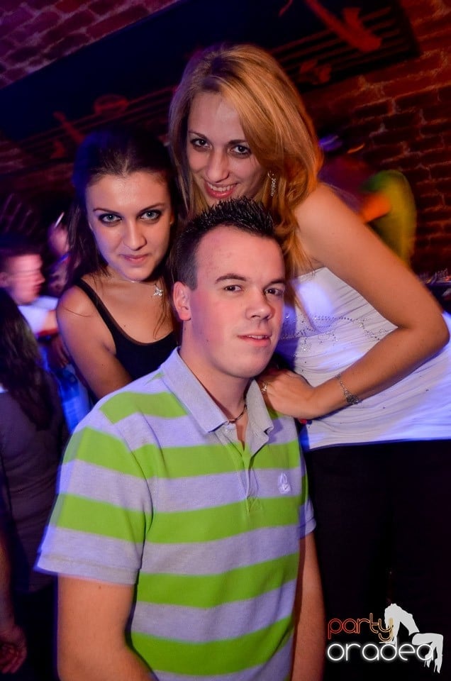 Party Time @ Club Escape, 