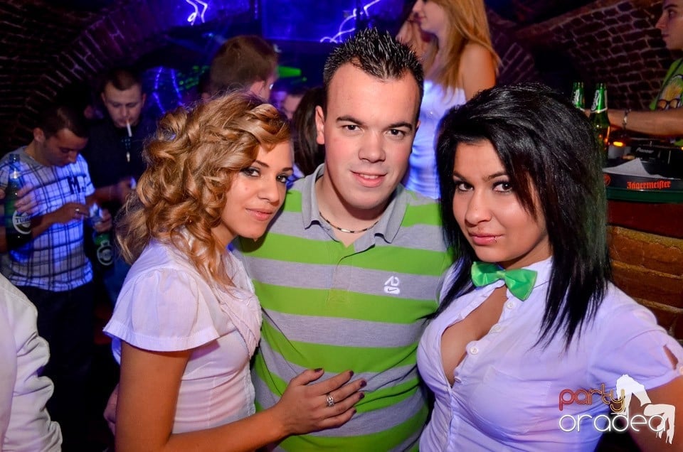 Party Time @ Club Escape, 