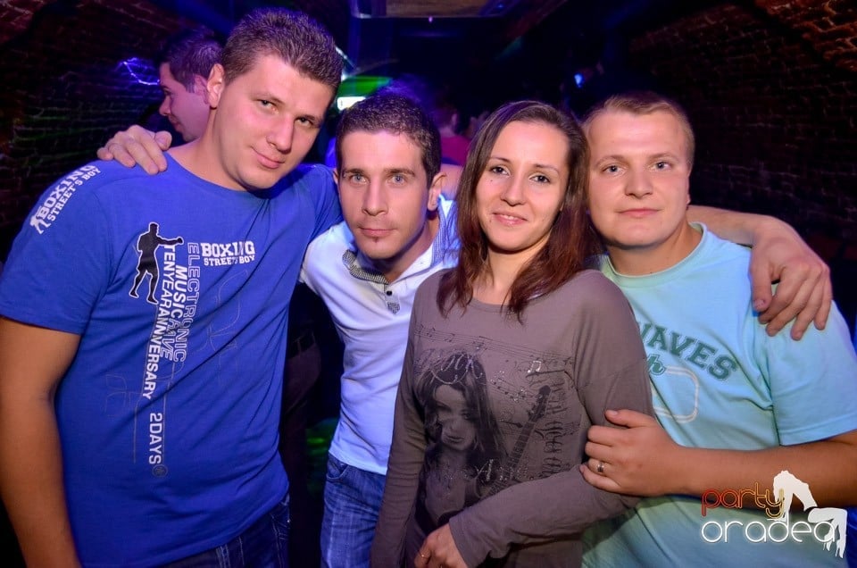 Party Time @ Club Escape, 