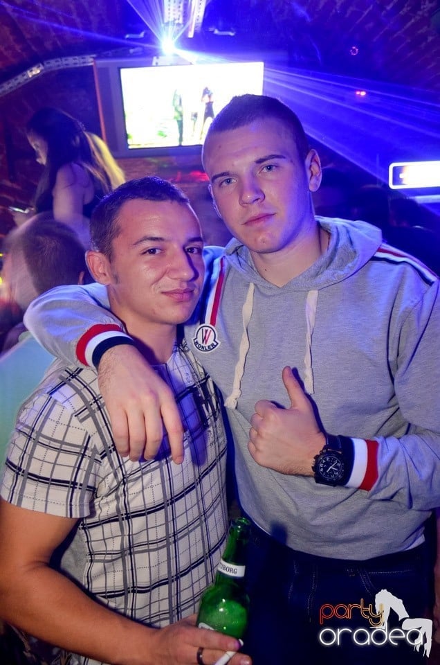 Party Time @ Club Escape, 