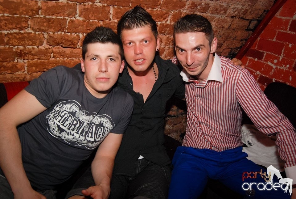 Party Time @ Club Escape, 