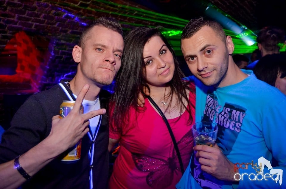 Party Time @ Club Escape, 