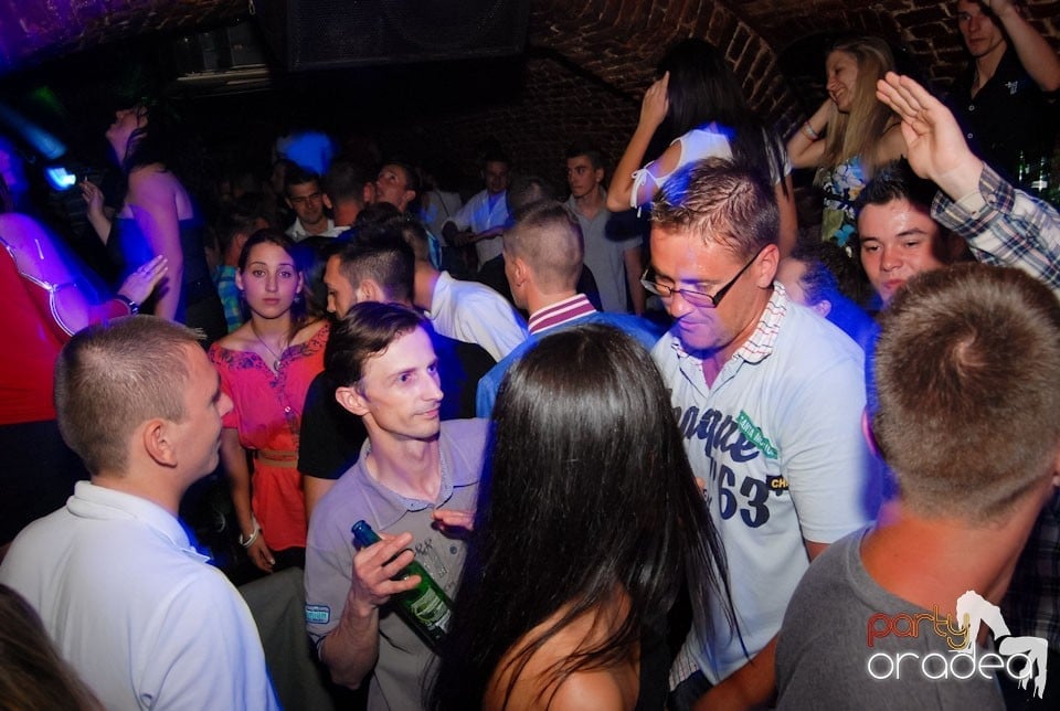 Party Time @ Club Escape, 