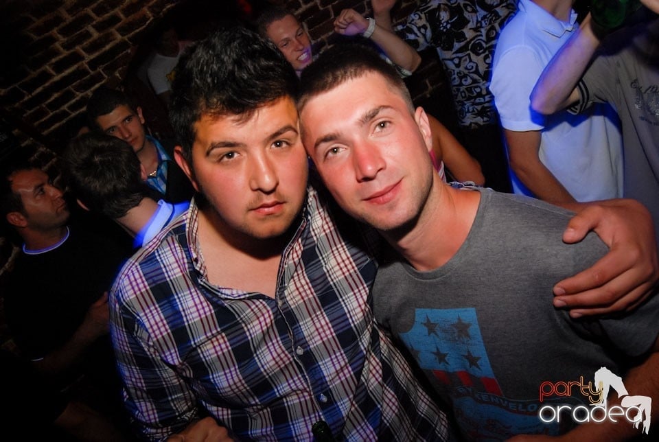 Party Time @ Club Escape, 