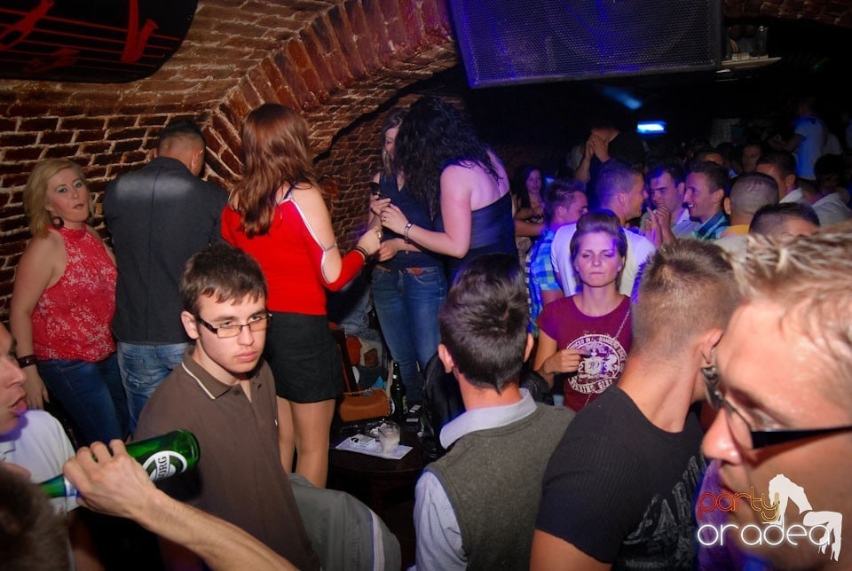 Party Time @ Club Escape, 