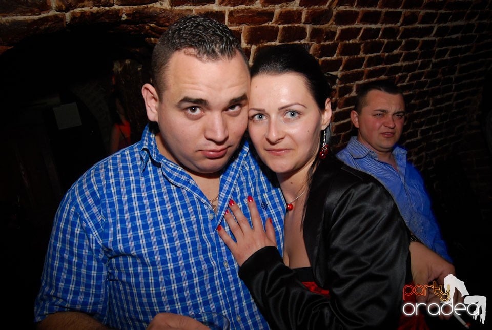 Party time în Club Escape, 