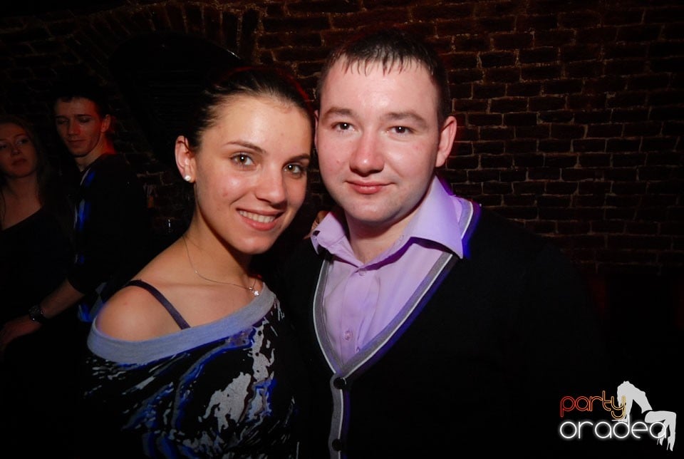 Party time în Club Escape, 