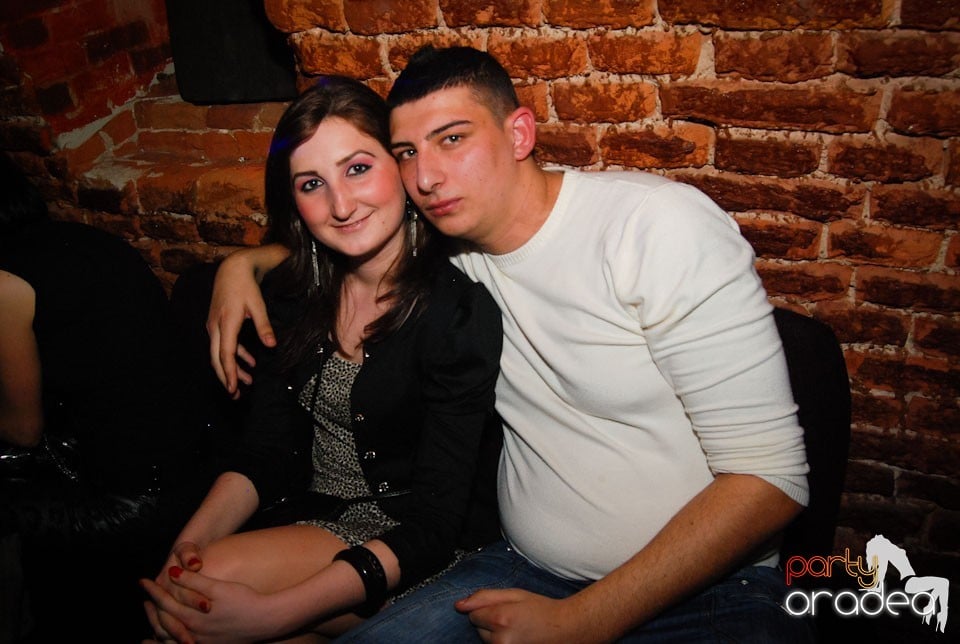 Party time în Club Escape, 