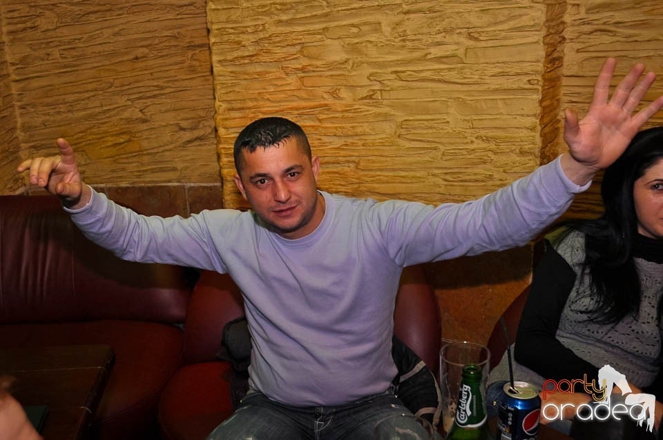 Party time în Downtown, 