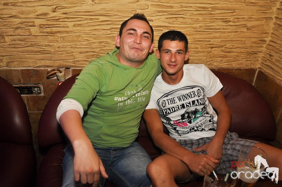 Party time în Downtown!, 