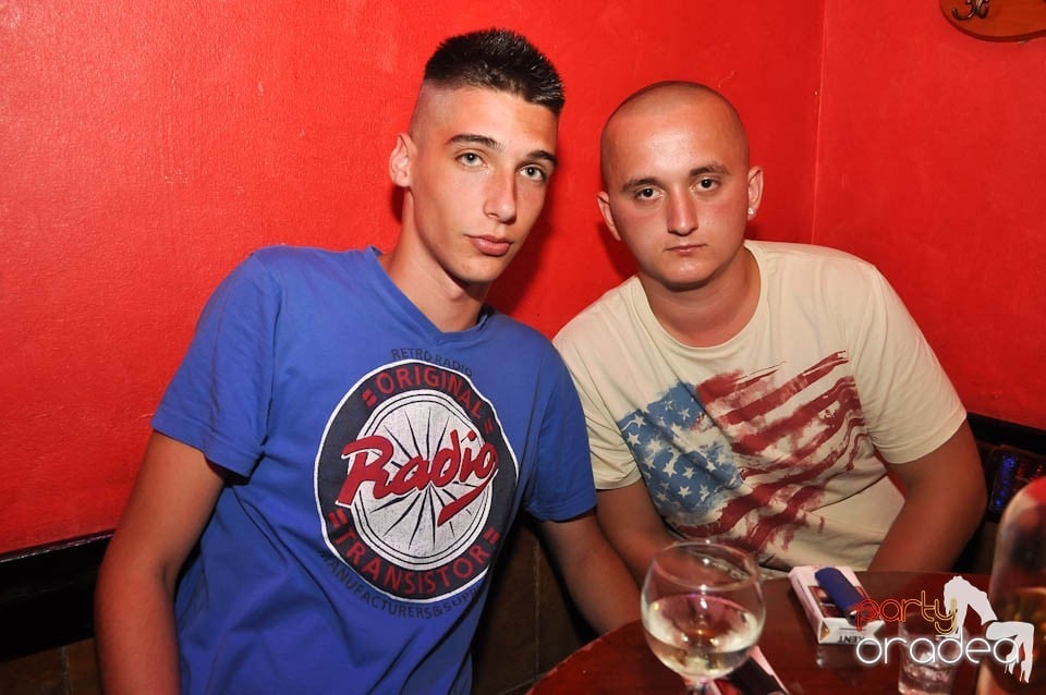 Party time în Downtown!, 