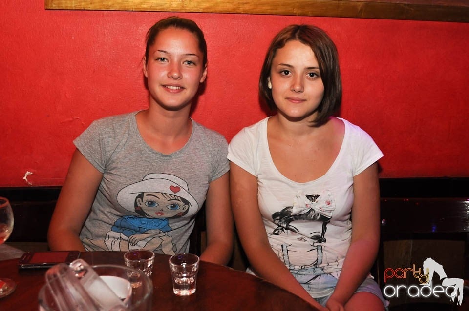 Party time în Downtown!, 