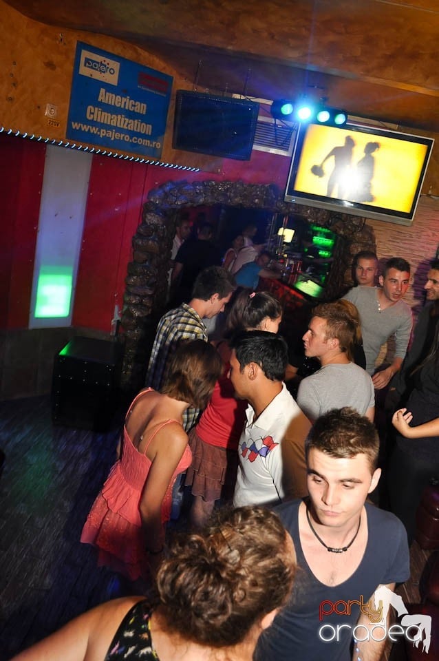 Party time în Downtown!, 