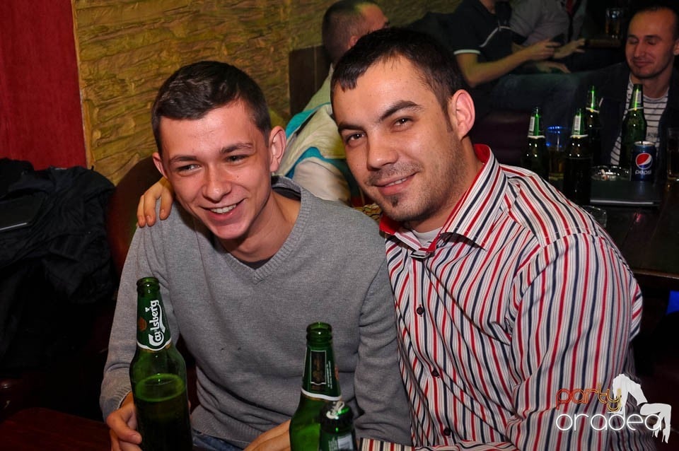 Party time în Downtown, 