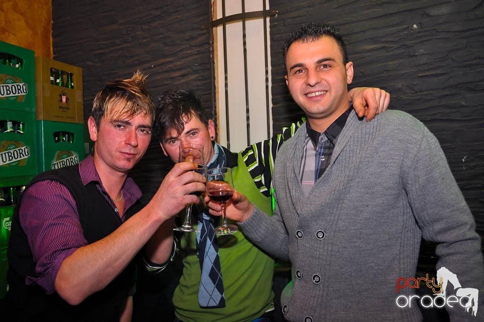 Party time în Downtown, 