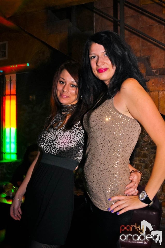 Party time în Downtown, 