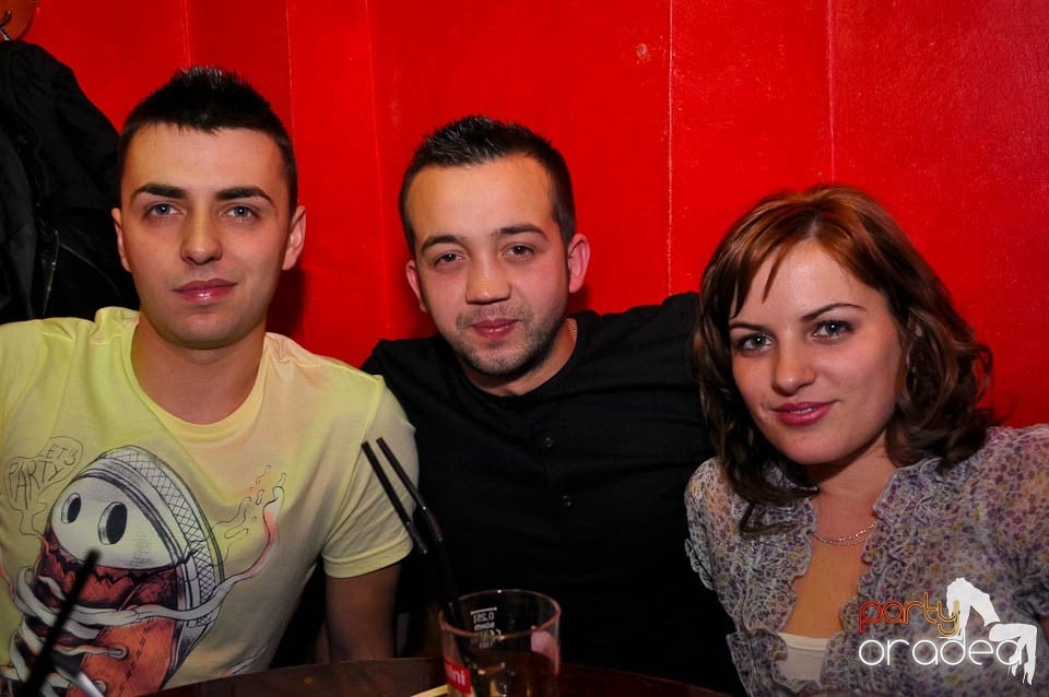 Party time în Downtown, 