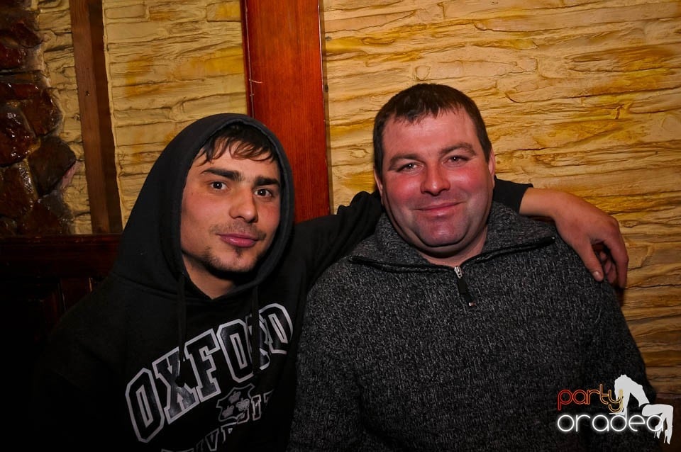 Party time în Downtown, 