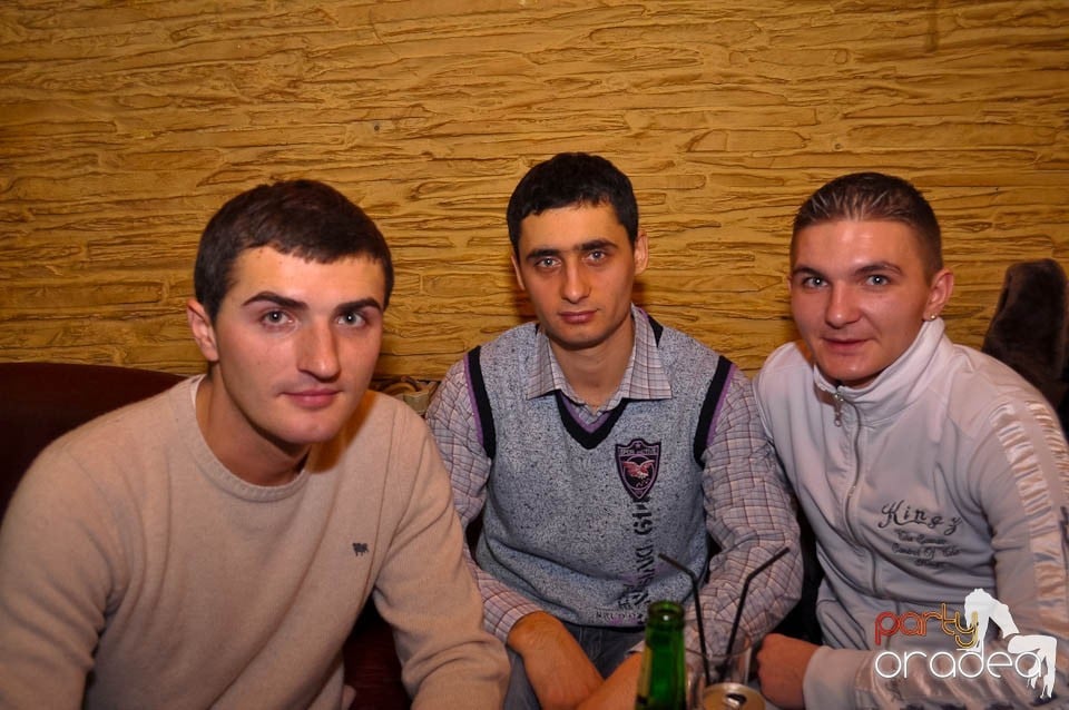 Party time în Downtown, 