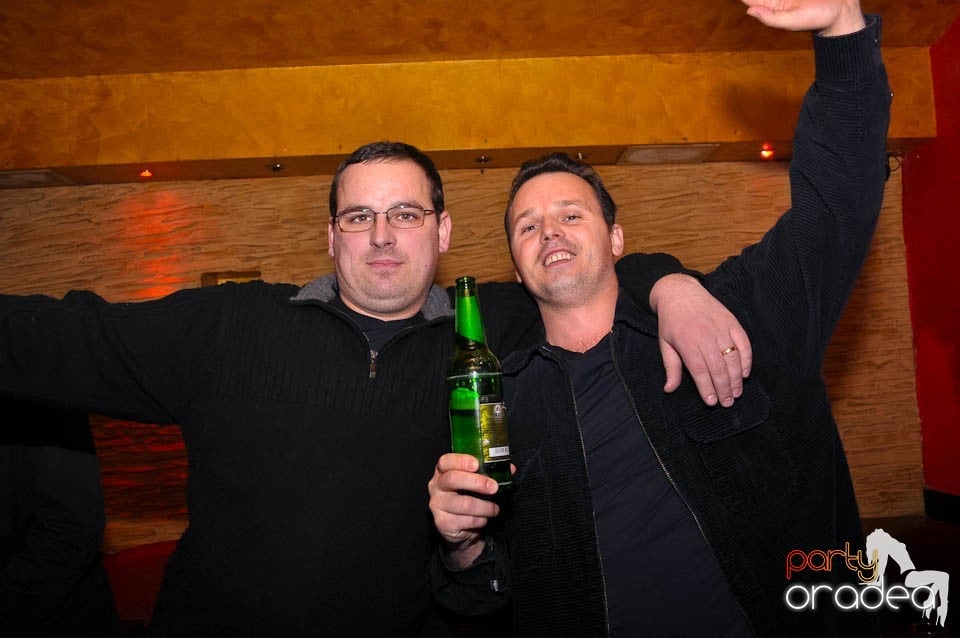 Party time în Downtown, 