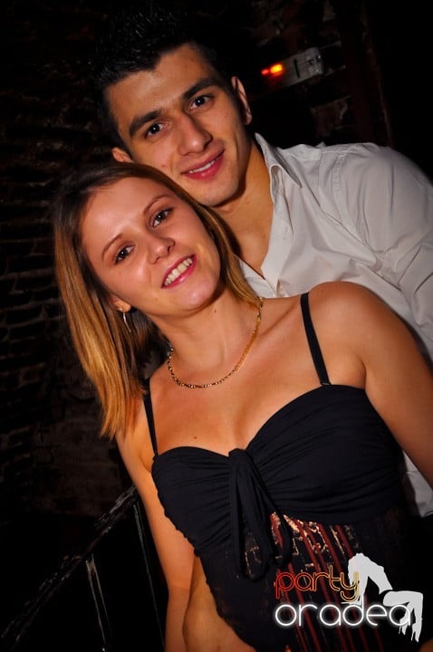 Party Time în Escape, 