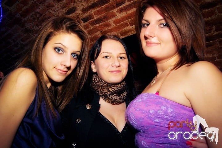 Party time în Escape, 