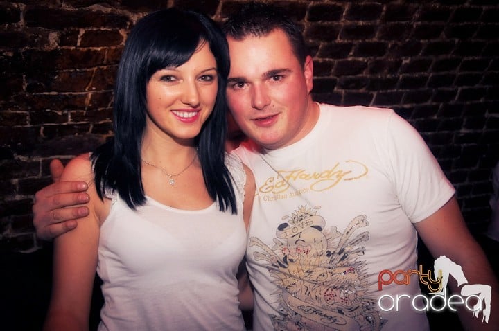 Party time în Escape, 