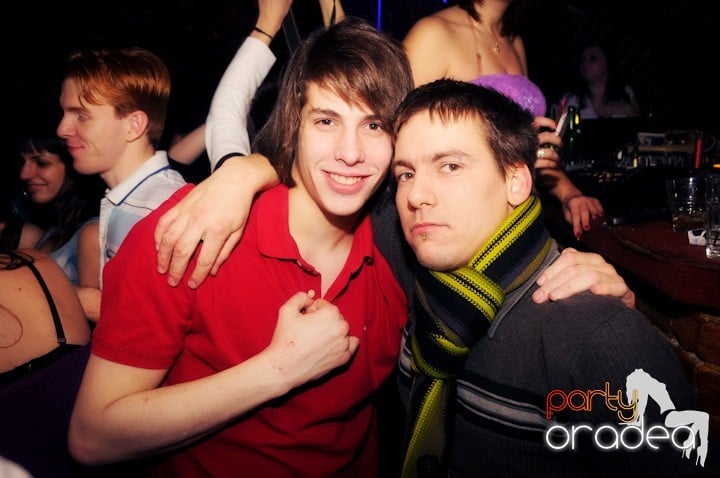 Party time în Escape, 