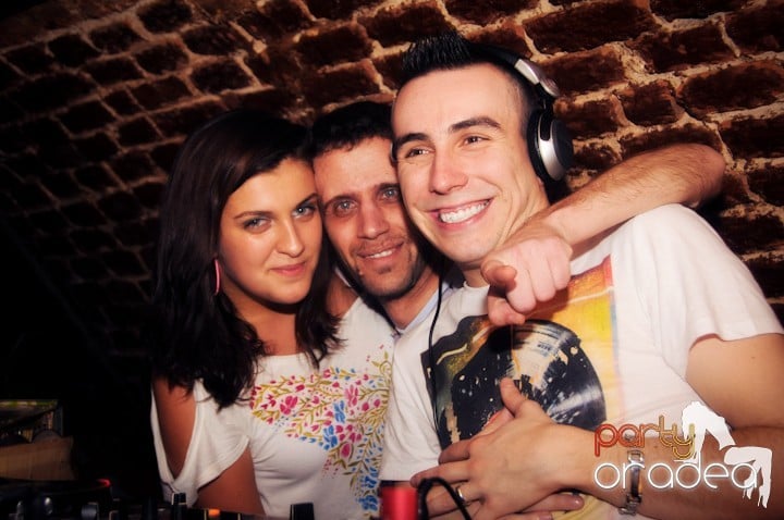 Party time în Escape, 