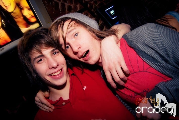 Party time în Escape, 