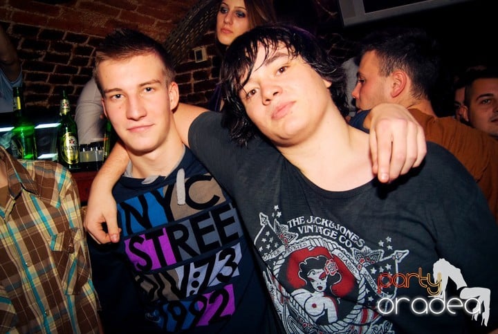 Party time în Escape, 