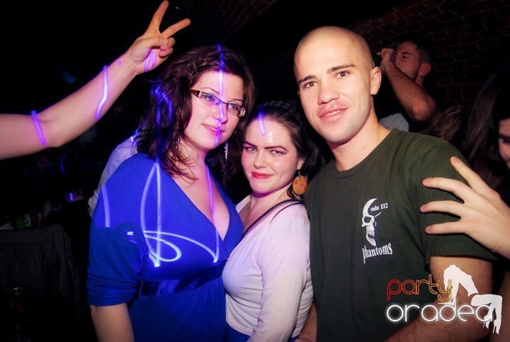 Party time în Escape, 