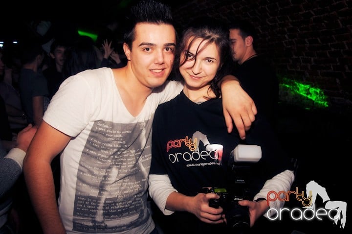 Party time în Escape, 