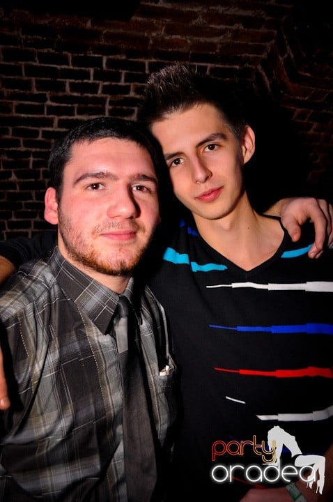 Party Time în Escape, 