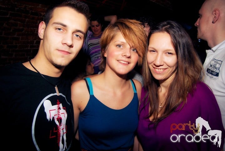 Party time în Escape, 