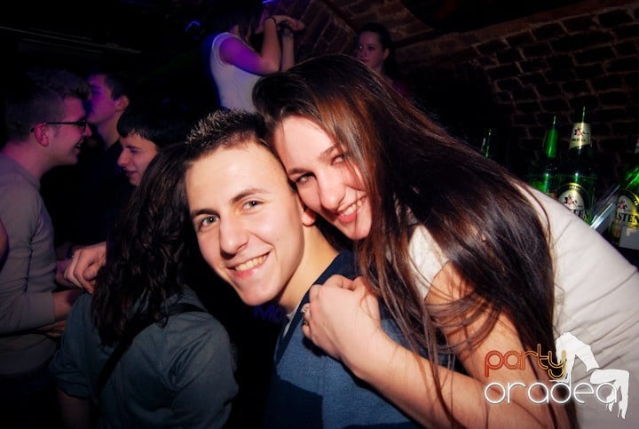 Party time în Escape, 