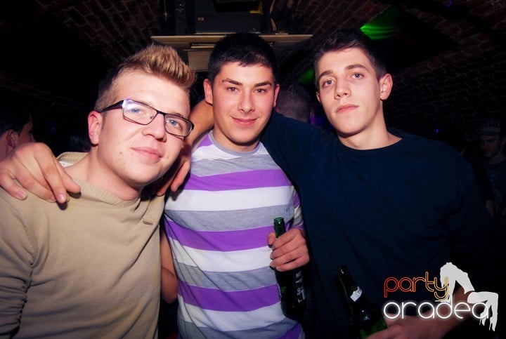 Party time în Escape, 