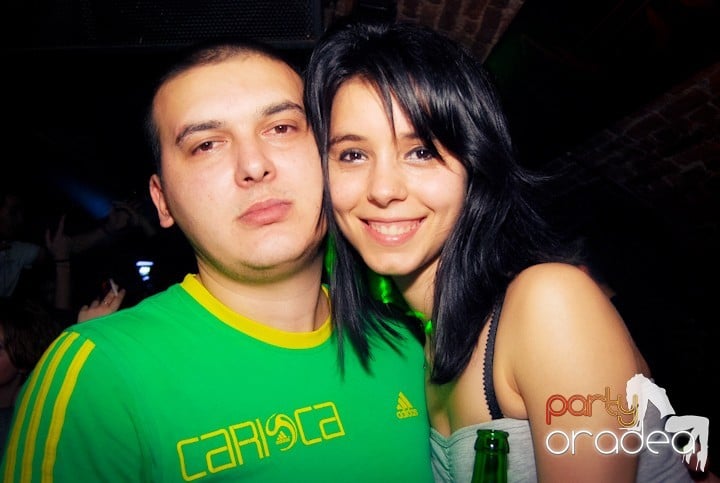 Party time în Escape, 