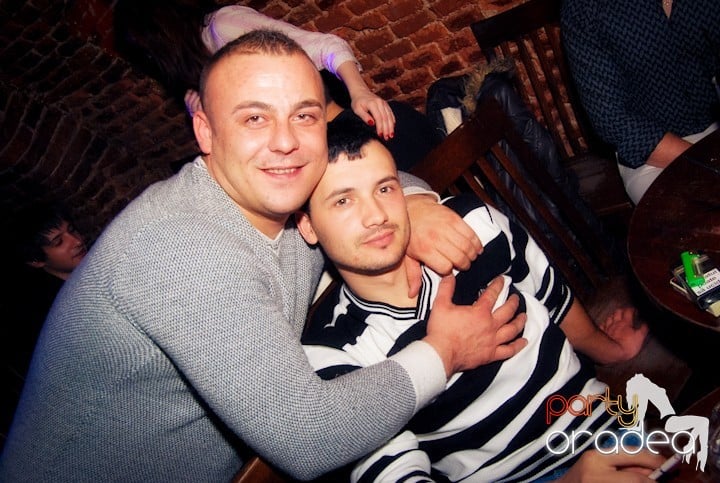 Party time în Escape, 