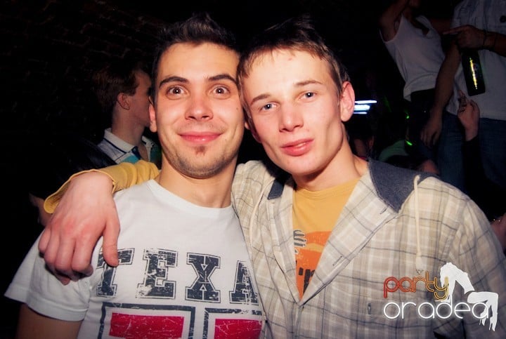 Party time în Escape, 