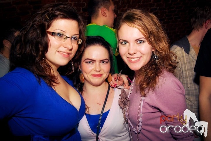 Party time în Escape, 